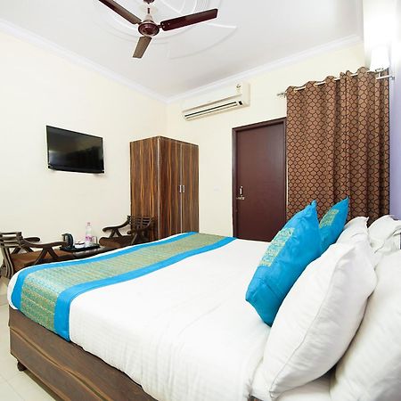 Hotel City Liit Delhi Airport Új-Delhi Kültér fotó