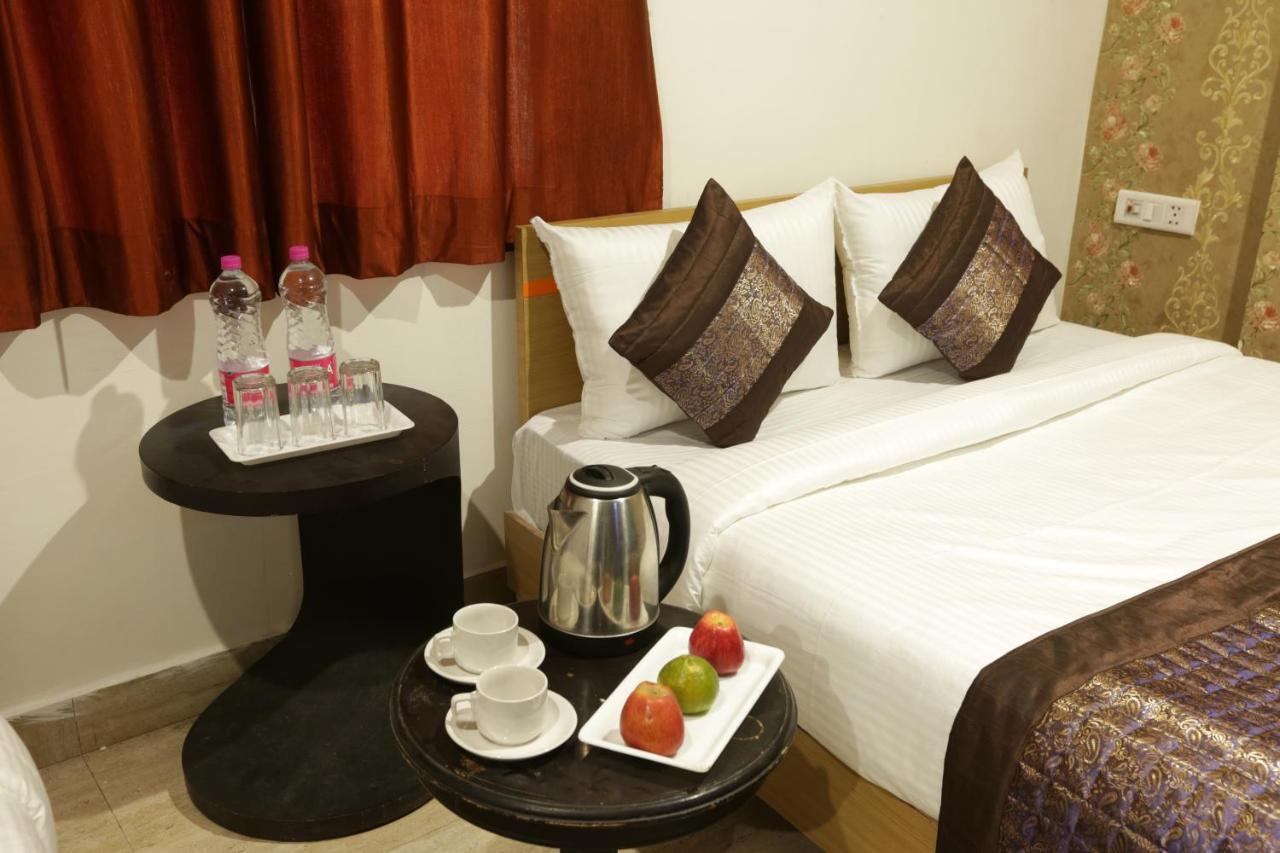 Hotel City Liit Delhi Airport Új-Delhi Kültér fotó