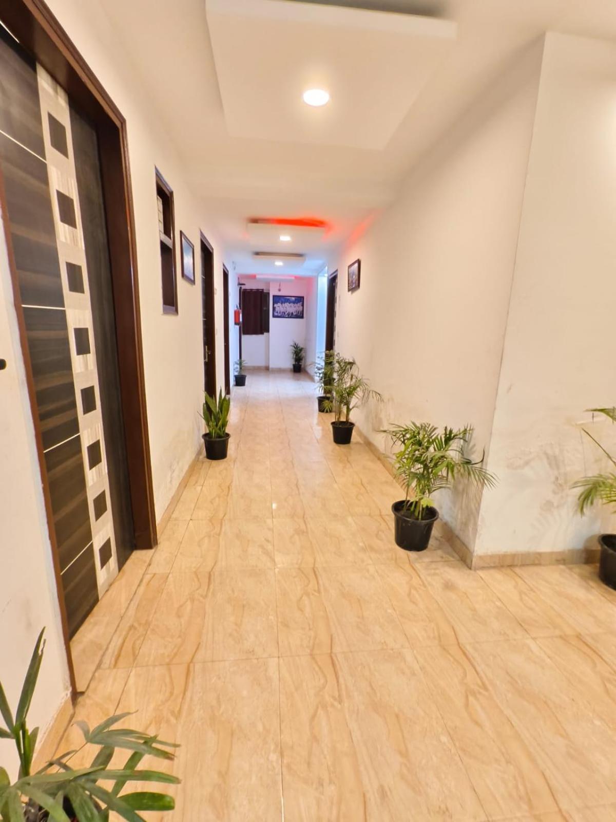 Hotel City Liit Delhi Airport Új-Delhi Kültér fotó