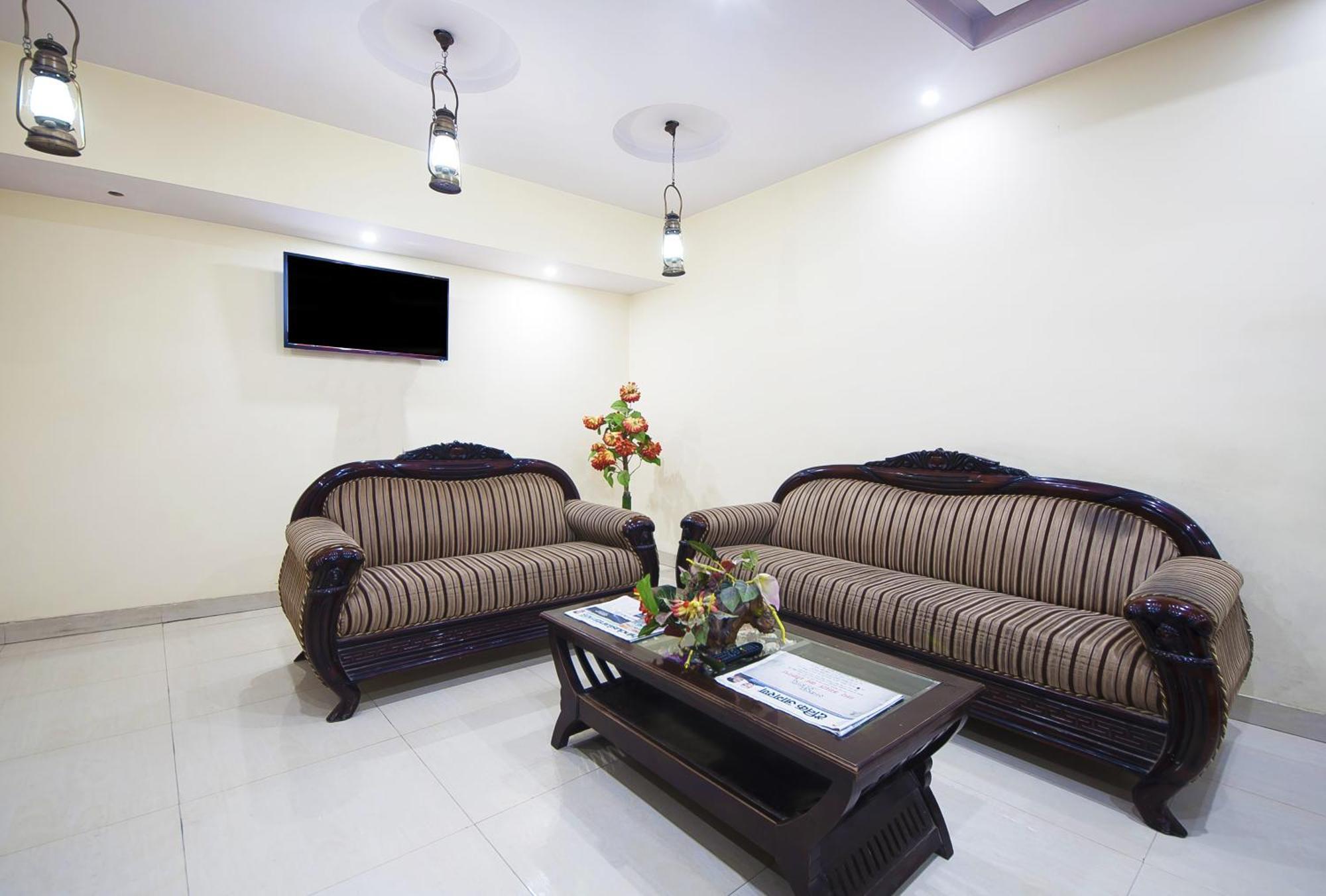 Hotel City Liit Delhi Airport Új-Delhi Kültér fotó
