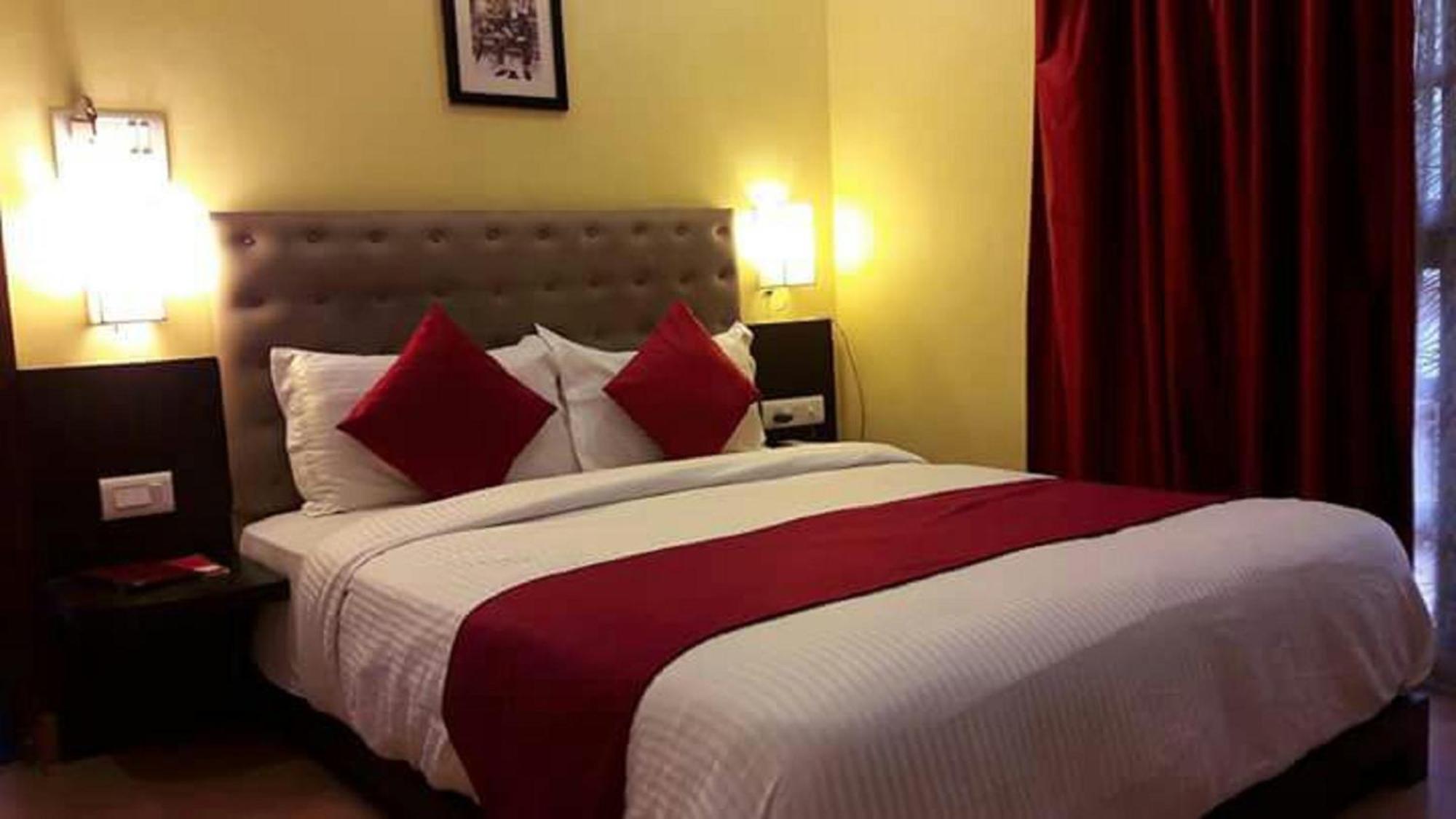 Hotel City Liit Delhi Airport Új-Delhi Kültér fotó