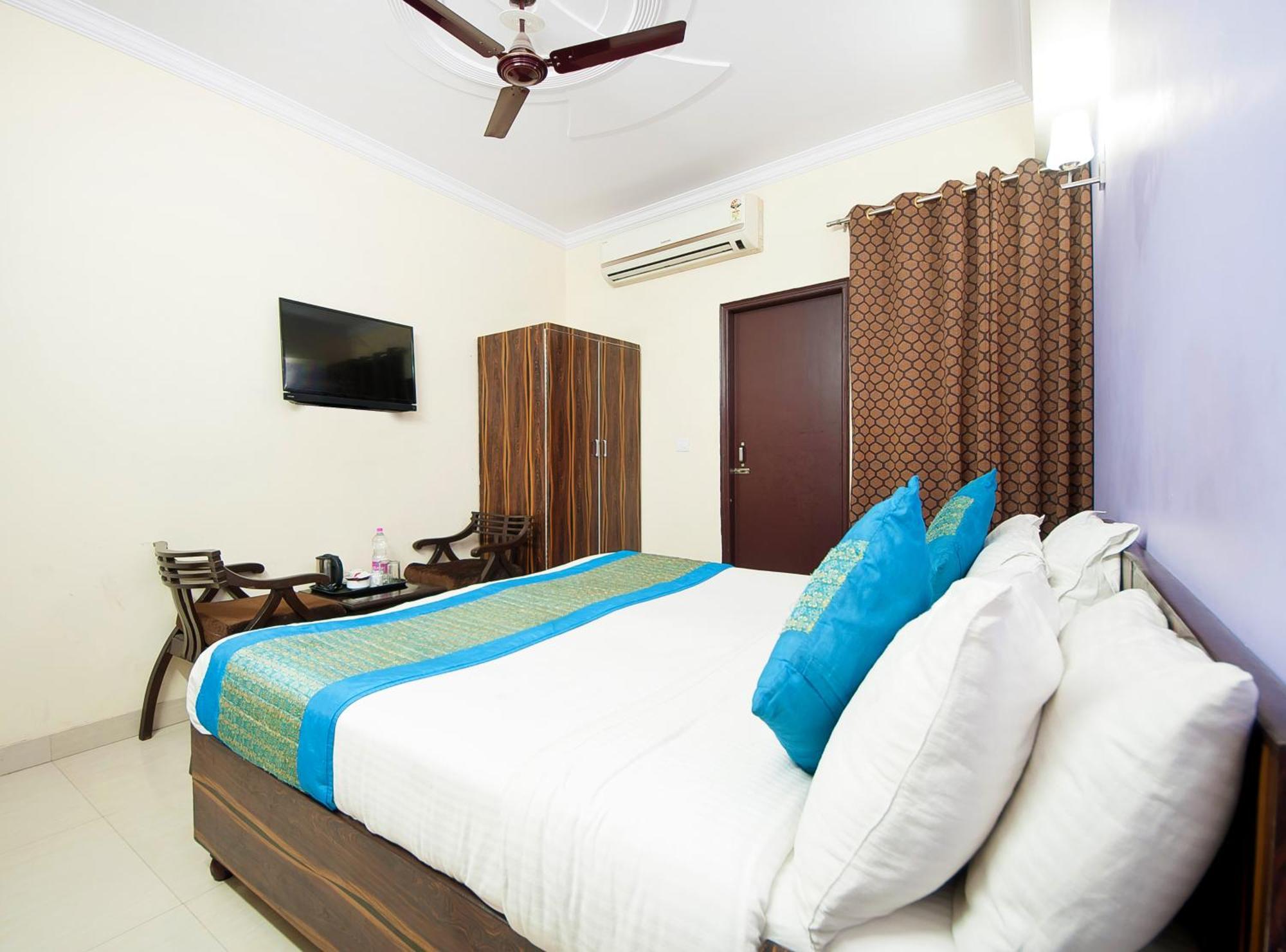 Hotel City Liit Delhi Airport Új-Delhi Kültér fotó